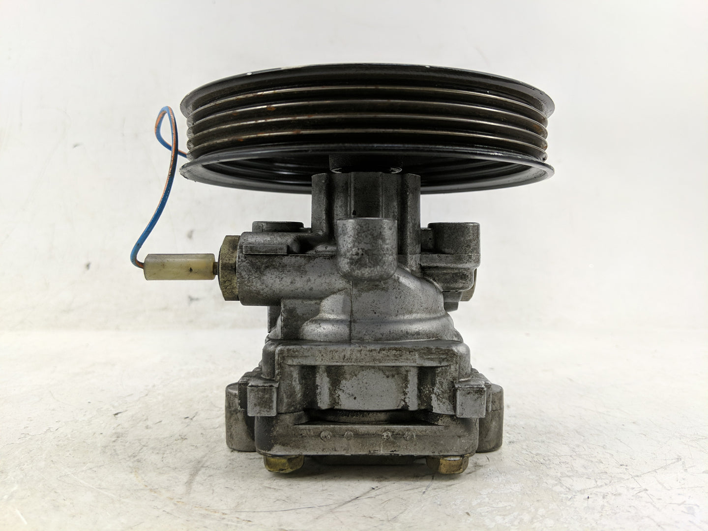 1999-2004 Chevrolet Tracker Power Steering Column Pump Oem - Oemusedautoparts1.com