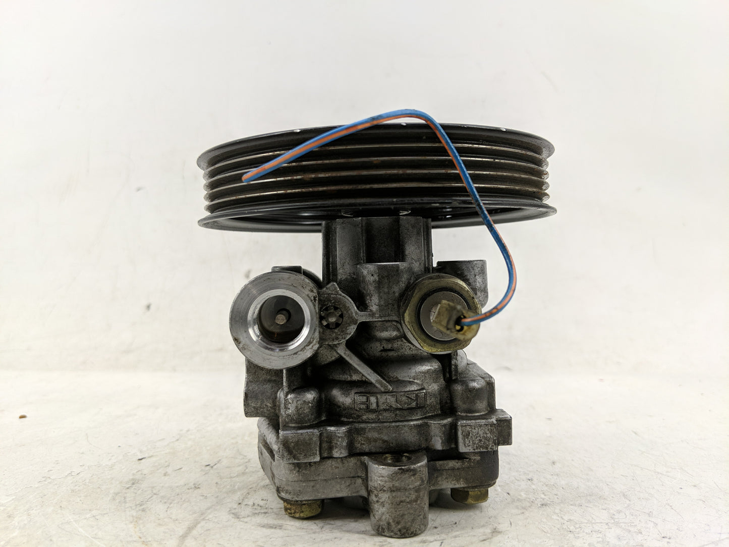 1999-2004 Chevrolet Tracker Power Steering Column Pump Oem - Oemusedautoparts1.com