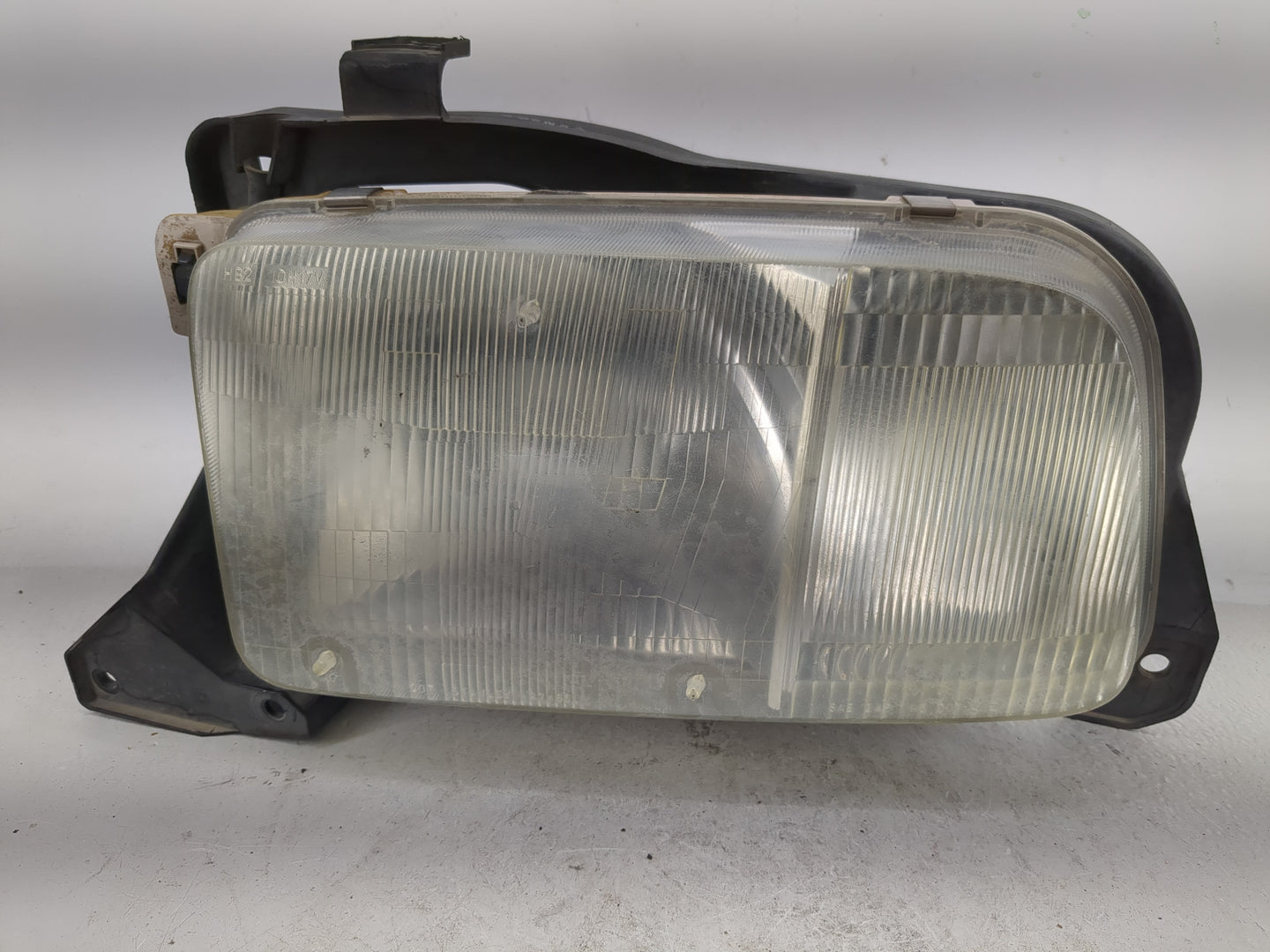 1999-2004 Chevrolet Tracker Driver Left Oem Head Light Headlight Lamp - Oemusedautoparts1.com