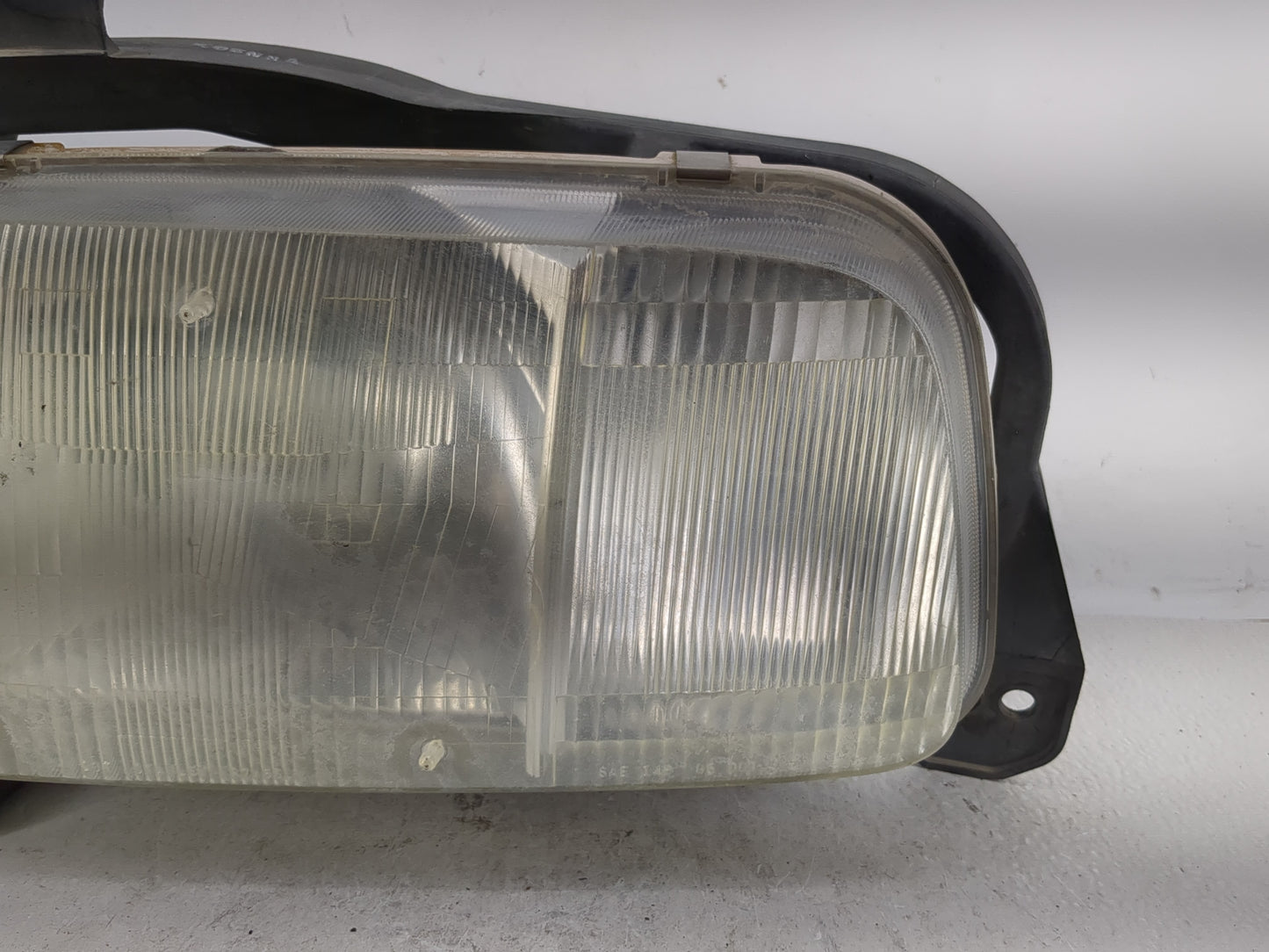 1999-2004 Chevrolet Tracker Driver Left Oem Head Light Headlight Lamp - Oemusedautoparts1.com