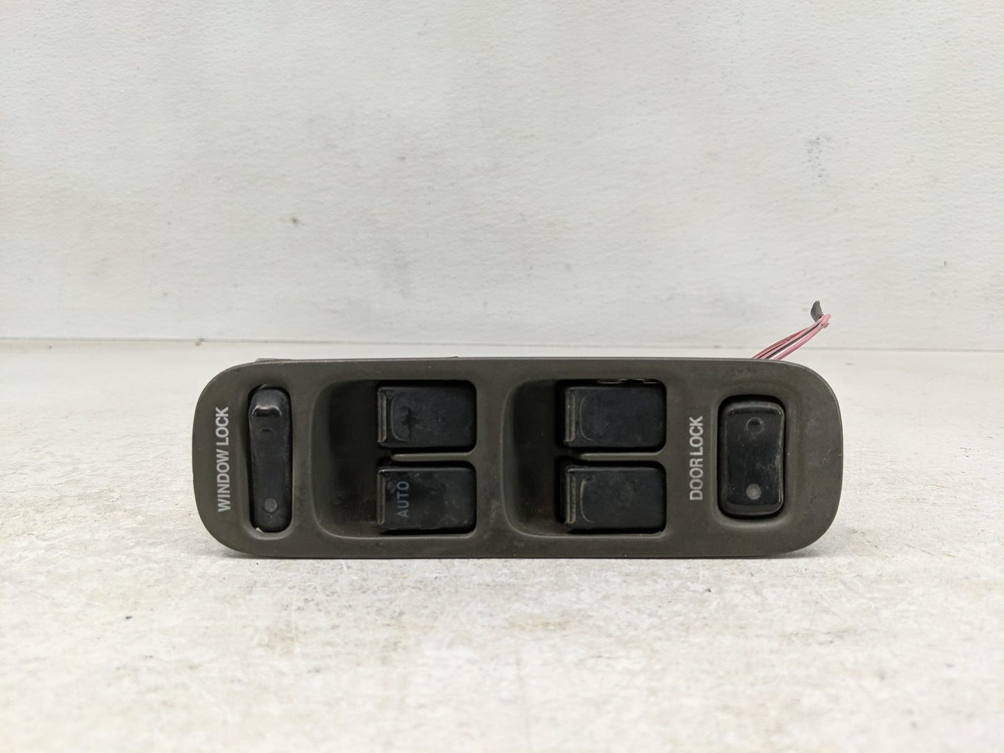 2002 Chevrolet Tracker Master Power Window Switch Replacement Driver Side Left Fits OEM Used Auto Parts - Oemusedautoparts1.