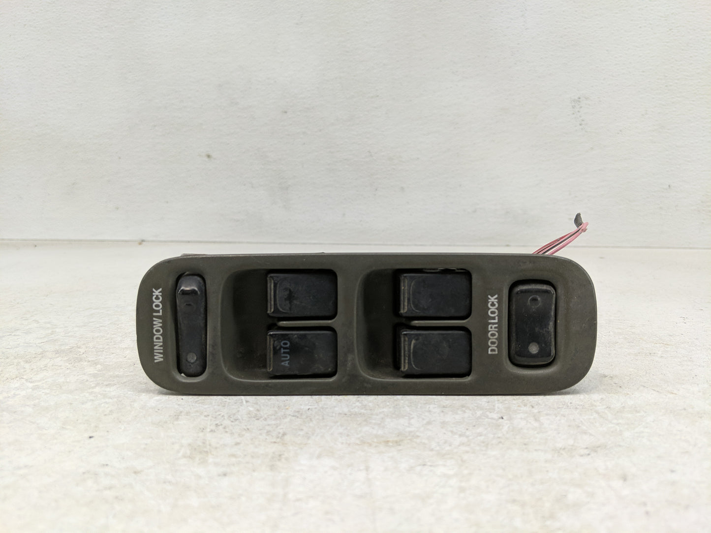 2002 Chevrolet Tracker Master Power Window Switch Replacement Driver Side Left Fits OEM Used Auto Parts - Oemusedautoparts1.