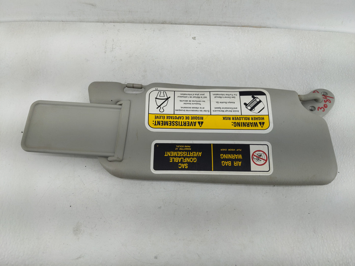 2001-2004 Chevrolet Tracker Sun Visor Shade Replacement Driver Left Mirror Fits Fits 2001 2002 2003 2004 OEM Used Auto Parts