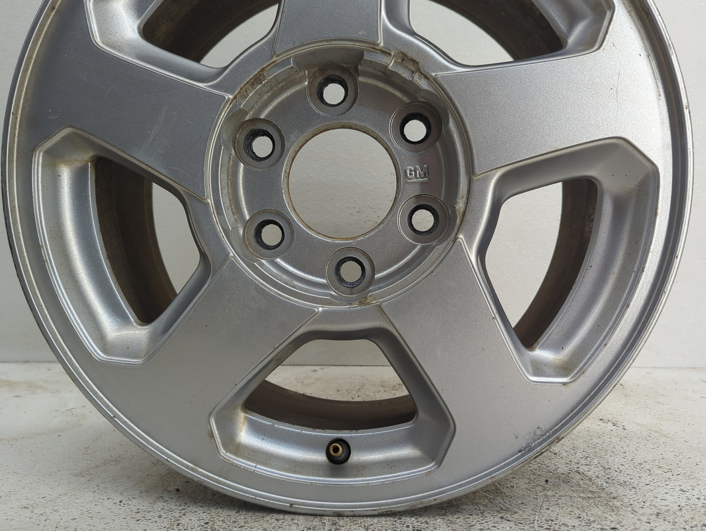 2002-2003 Chevrolet Trailblazer Oem Wheel Rim 1082275 - Oemusedautoparts1.com