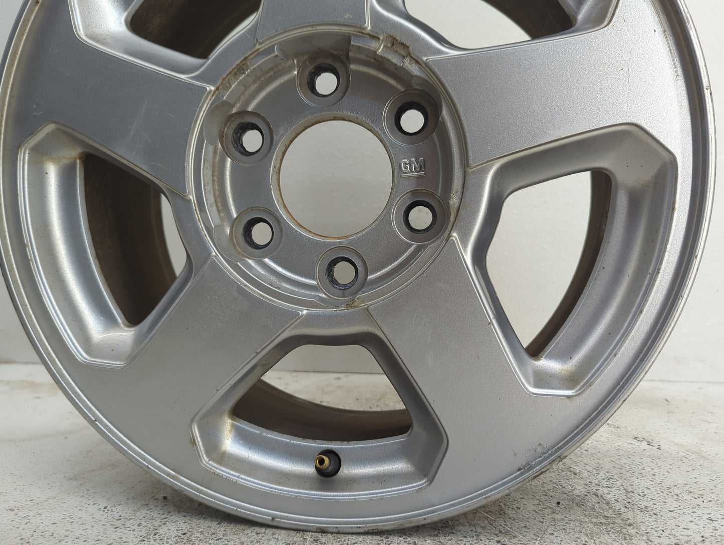 2002-2003 Chevrolet Trailblazer Oem Wheel Rim 1082275 - Oemusedautoparts1.com