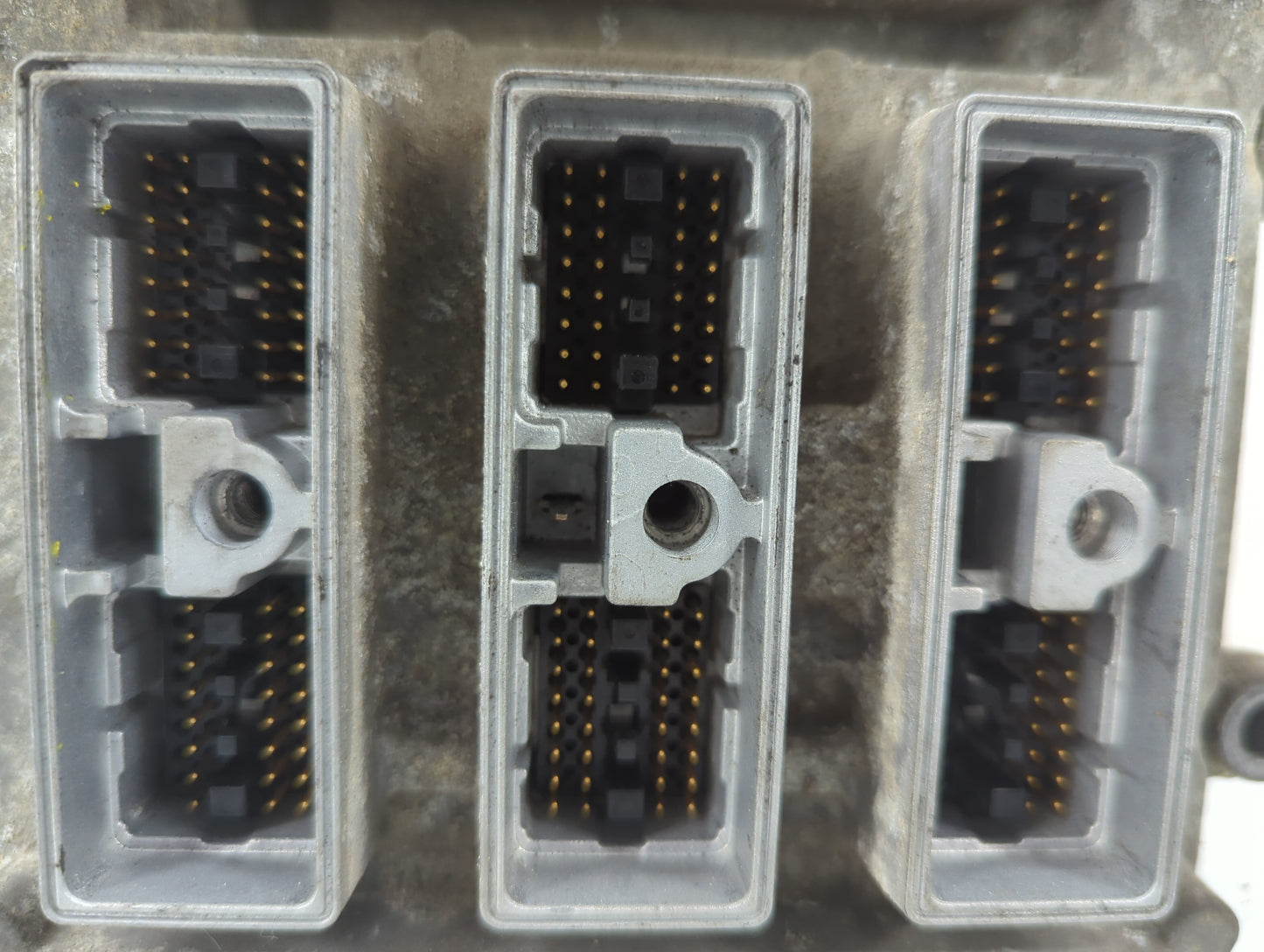 2002 Chevrolet Trailblazer PCM Engine Control Computer ECU ECM PCU OEM Fits OEM Used Auto Parts - Oemusedautoparts1.com