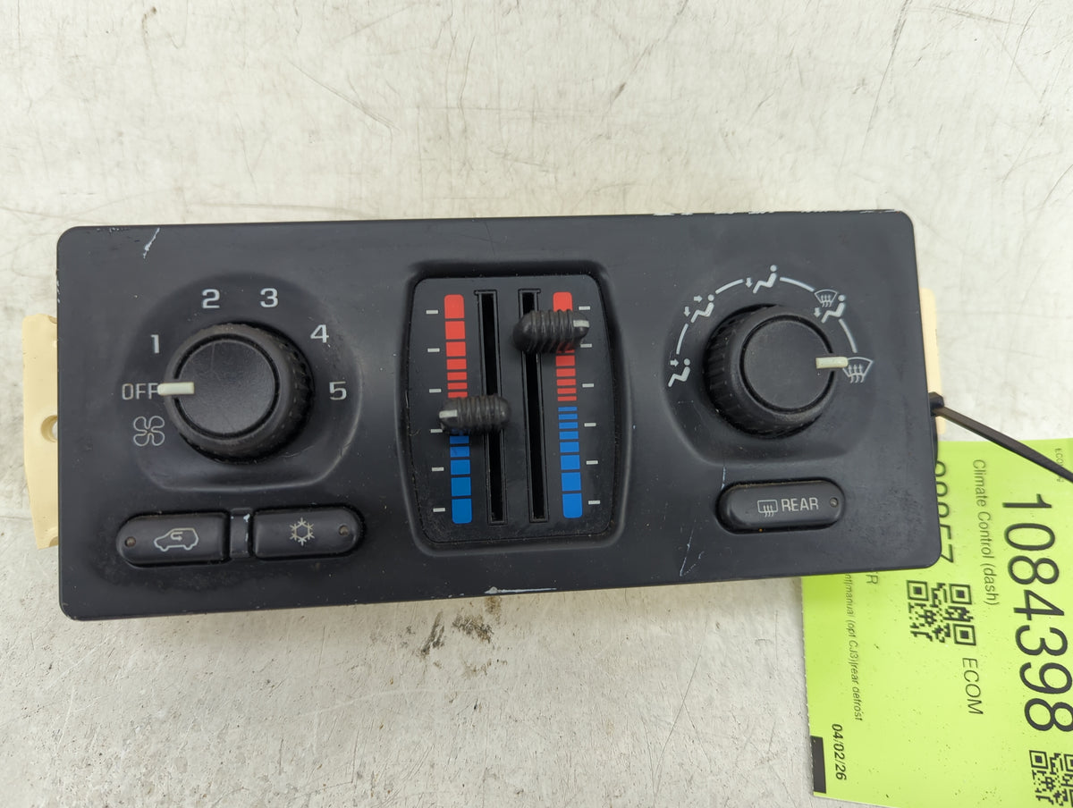 2002 Chevrolet Trailblazer Climate Control Module Temperature AC/Heater Replacement P/N:15076095 Fits OEM Used Auto Parts - 