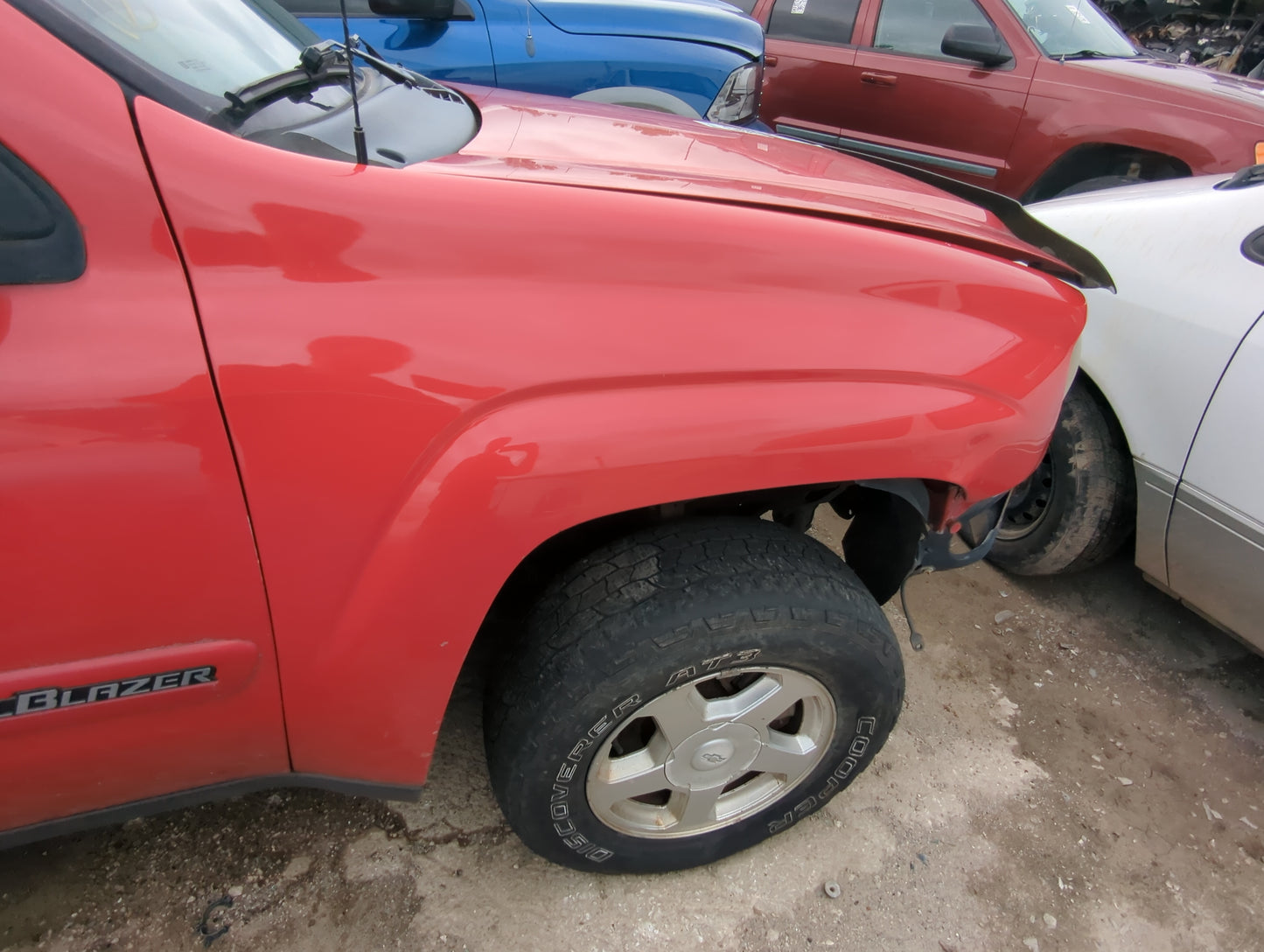 2002-2009 Chevrolet Trailblazer Passenger Fender - Oemusedautoparts1.com