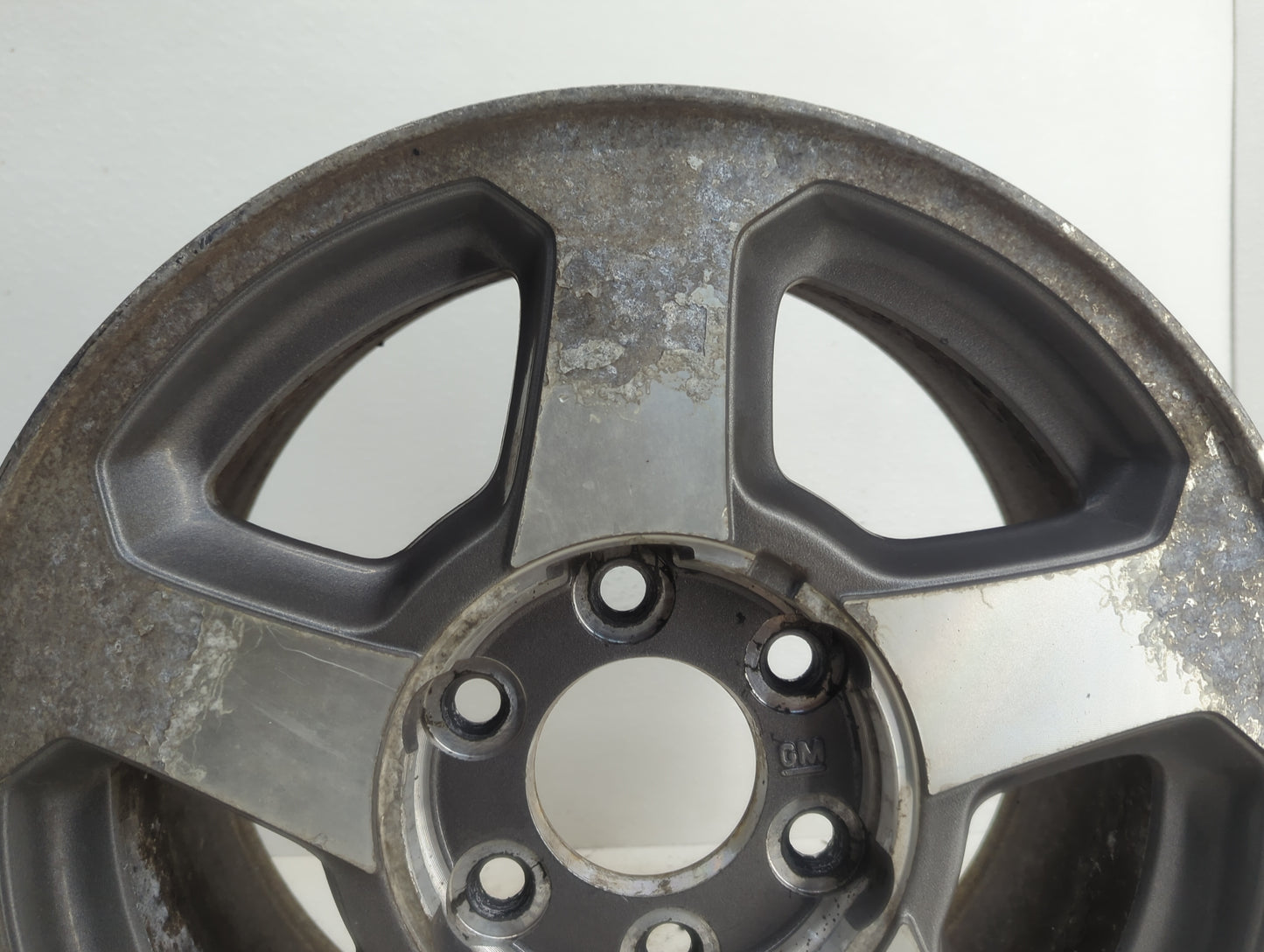 2002-2006 Chevrolet Trailblazer Oem Wheel Rim 1093684 - Oemusedautoparts1.com