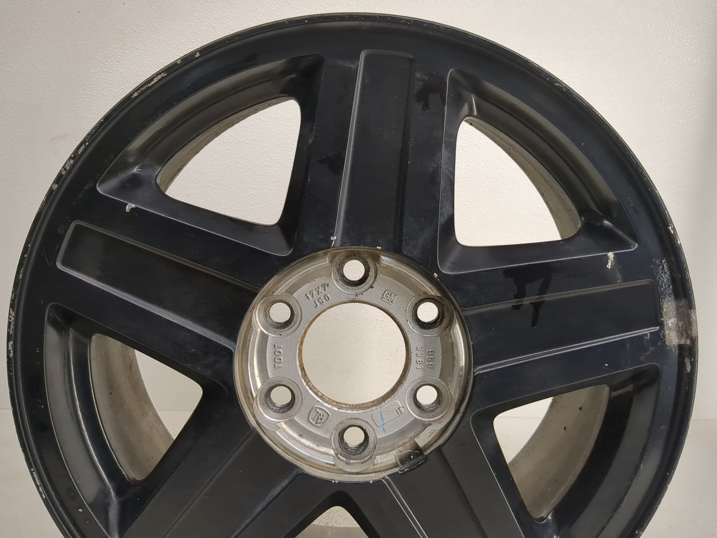 2002-2003 Chevrolet Trailblazer Oem Wheel Rim Black - Oemusedautoparts1.com