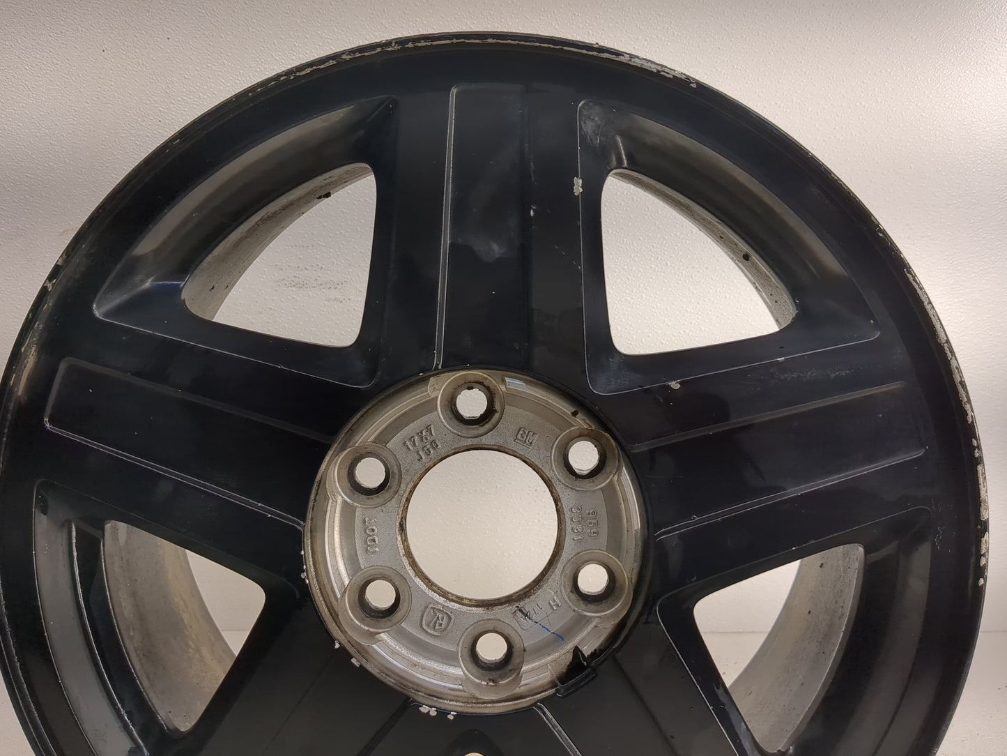 2002-2003 Chevrolet Trailblazer Oem Wheel Rim Black - Oemusedautoparts1.com