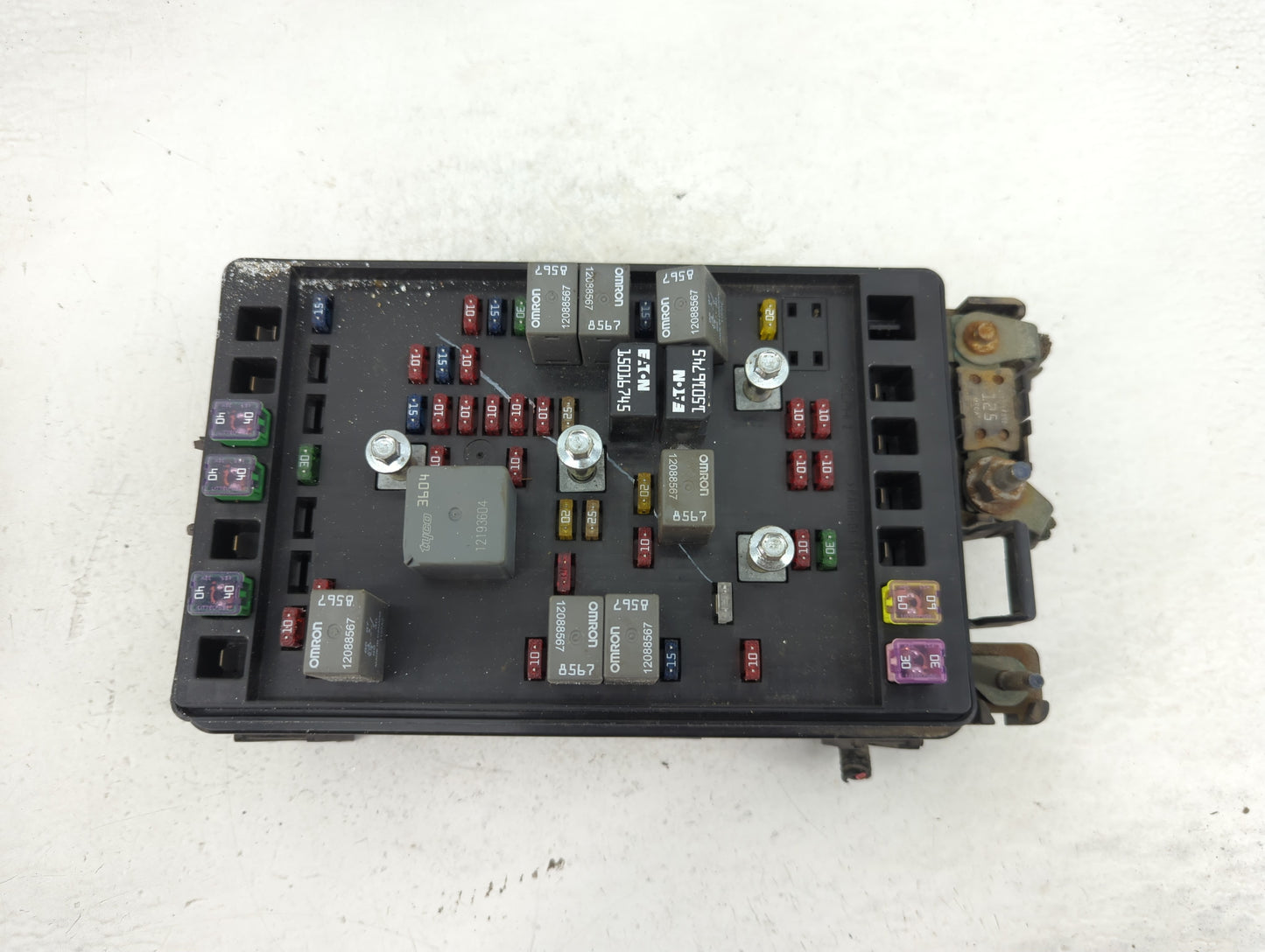 2002-2003 Chevrolet Trailblazer Fusebox Fuse Box Panel Relay Module Fits Fits 2002 2003 OEM Used Auto Parts - Oemusedautopar