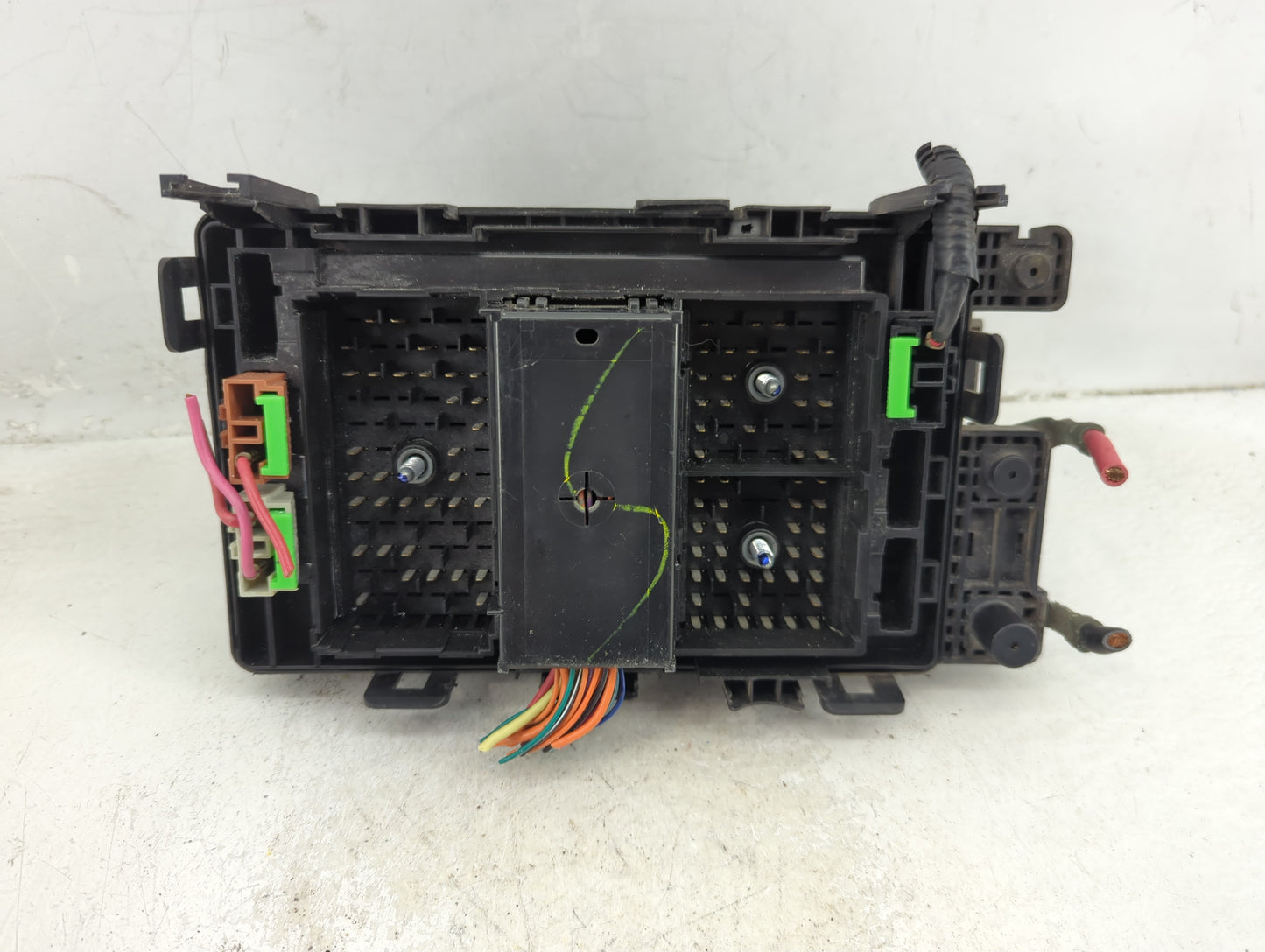 2002-2003 Chevrolet Trailblazer Fusebox Fuse Box Panel Relay Module Fits Fits 2002 2003 OEM Used Auto Parts - Oemusedautopar