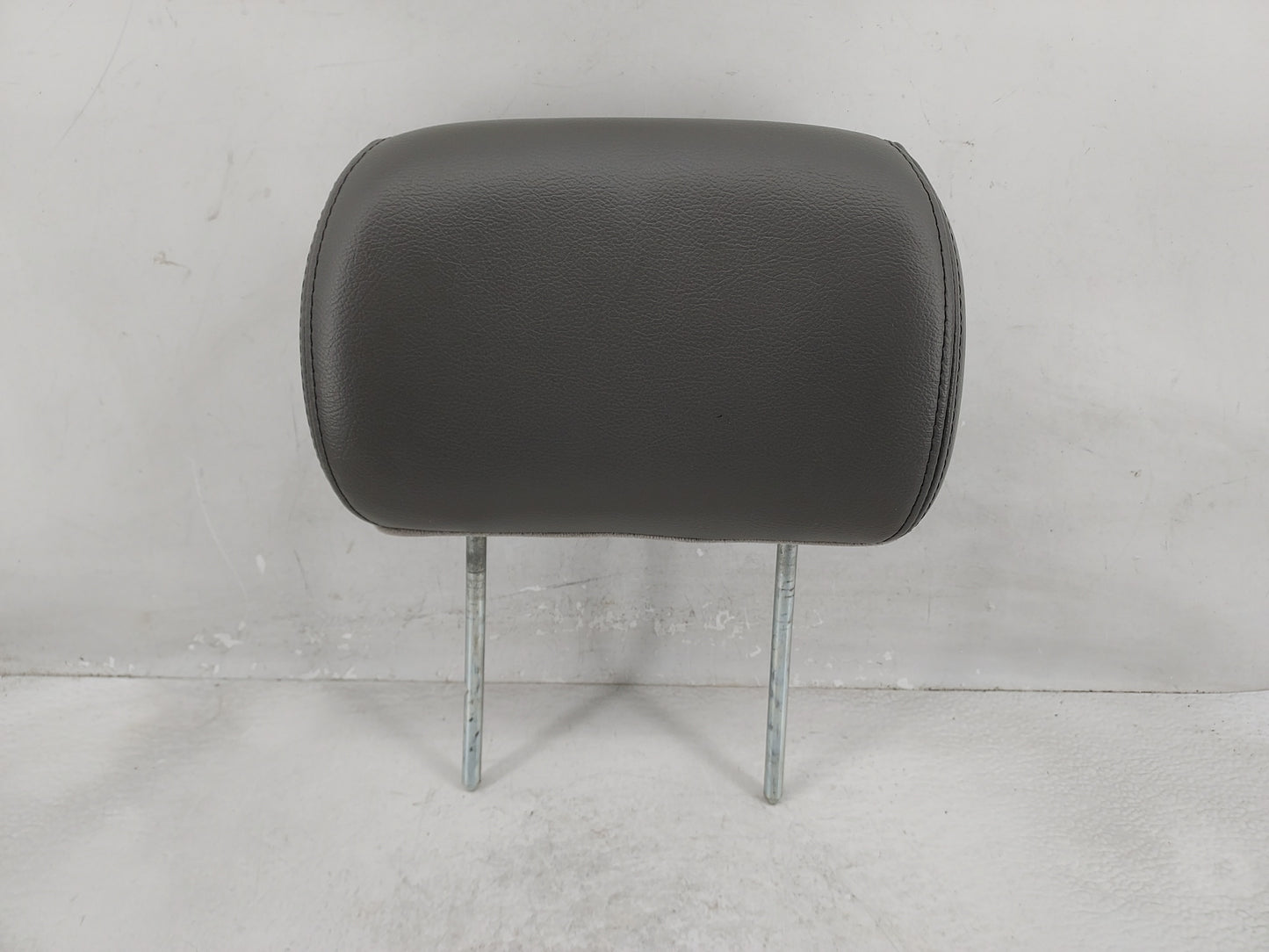 2002 Chevrolet Trailblazer Headrest Head Rest Front Driver Passenger Seat Fits OEM Used Auto Parts - Oemusedautoparts1.com