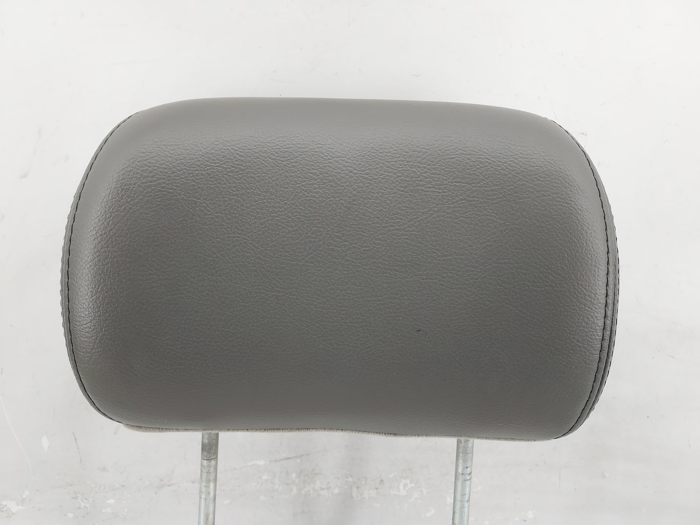 2002 Chevrolet Trailblazer Headrest Head Rest Front Driver Passenger Seat Fits OEM Used Auto Parts - Oemusedautoparts1.com