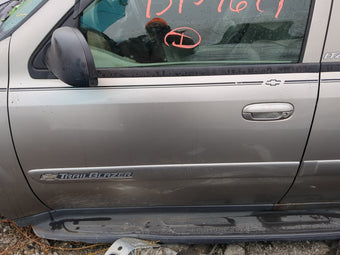 compare product 2002-2004 Chevrolet Trailblazer Driver Front Door Oem 1231489