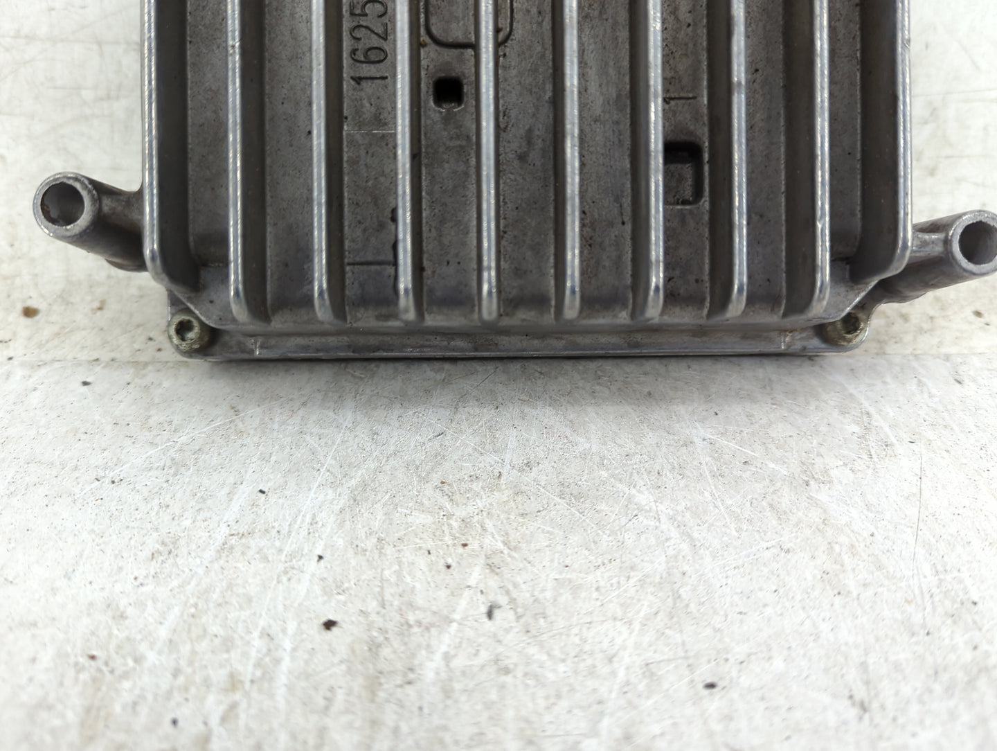 2002 Chevrolet Trailblazer PCM Engine Control Computer ECU ECM PCU OEM P/N:12223160 Fits OEM Used Auto Parts - Oemusedautopa