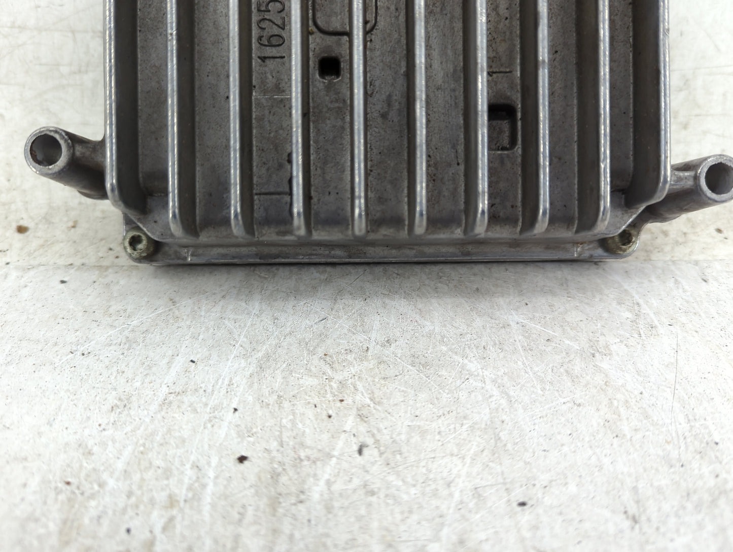 2002 Chevrolet Trailblazer PCM Engine Control Computer ECU ECM PCU OEM P/N:12223160 Fits OEM Used Auto Parts - Oemusedautopa