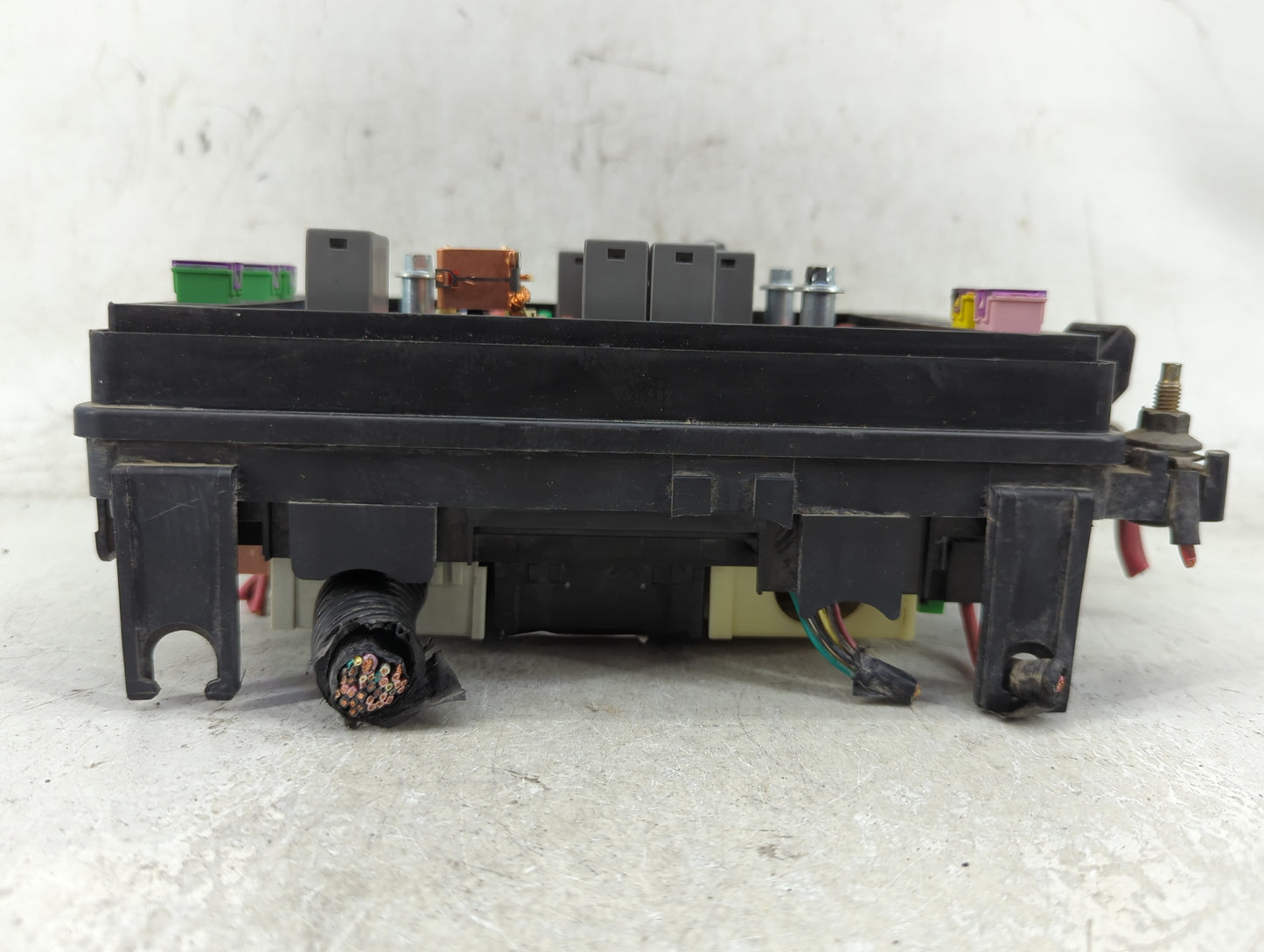 2002-2003 Chevrolet Trailblazer Fusebox Fuse Box Panel Relay Module Fits Fits 2002 2003 OEM Used Auto Parts - Oemusedautopar