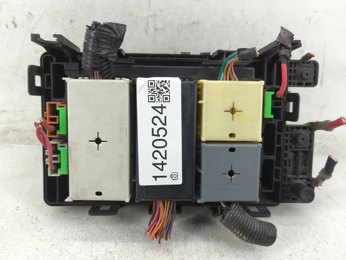 2002-2003 Chevrolet Trailblazer Fusebox Fuse Box Panel Relay Module Fits Fits 2002 2003 OEM Used Auto Parts - Oemusedautopar