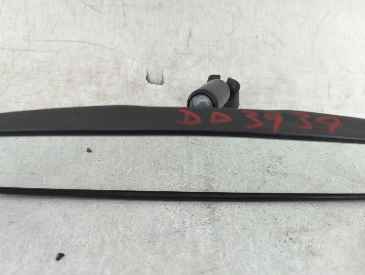2002 Chevrolet Trailblazer Interior Rear View Mirror Replacement OEM P/N:E8011083 Fits OEM Used Auto Parts - Oemusedautopart