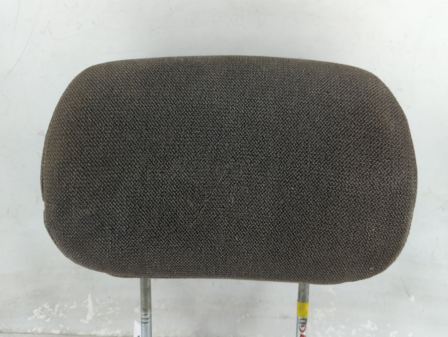 2002 Chevrolet Trailblazer Headrest Head Rest Front Driver Seat Black - Oemusedautoparts1.com