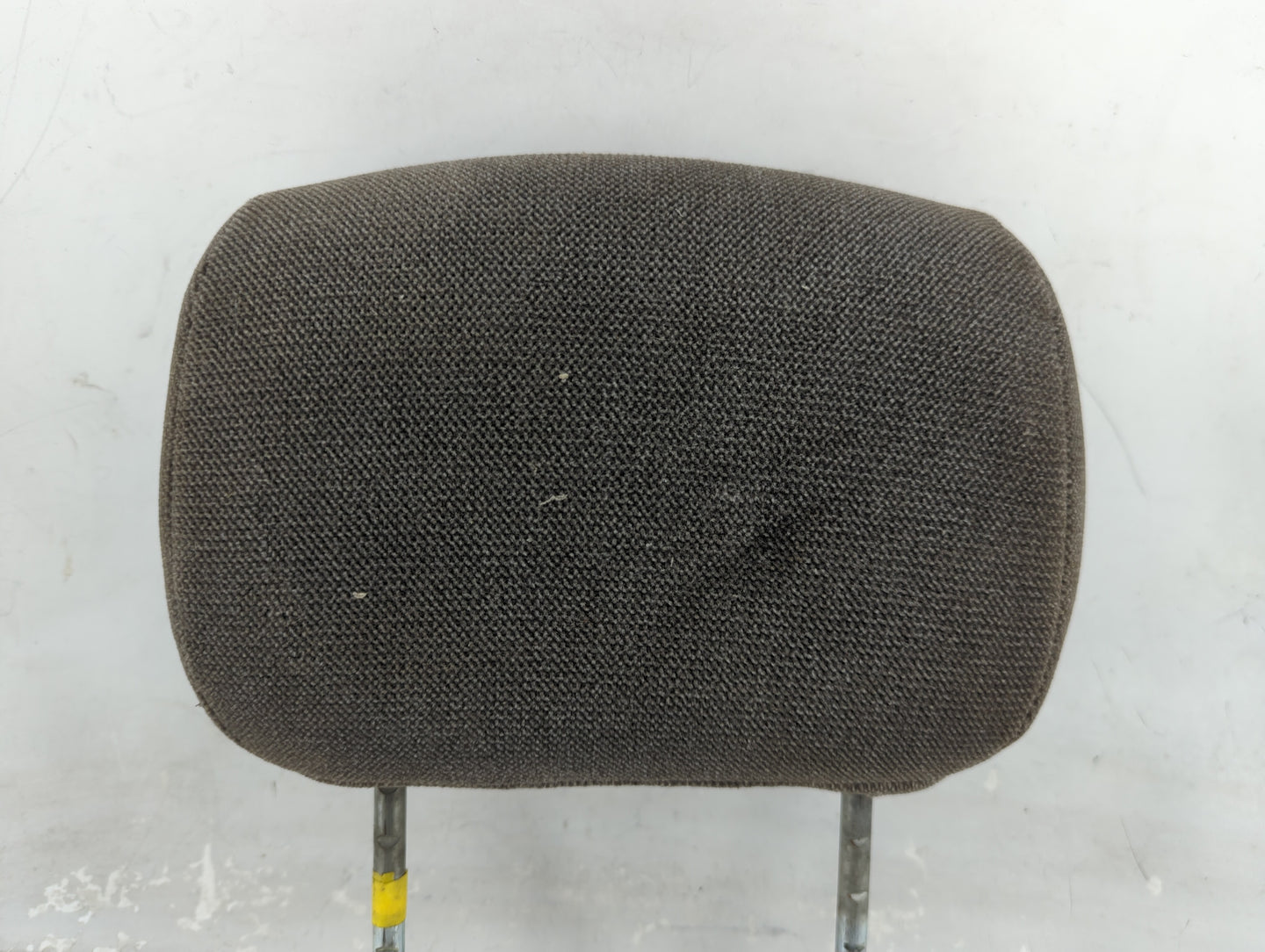 2002 Chevrolet Trailblazer Headrest Head Rest Front Driver Seat Black - Oemusedautoparts1.com