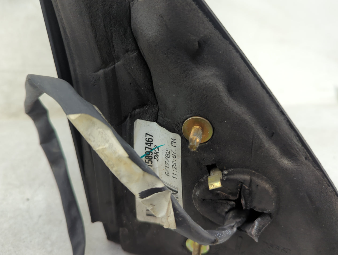 2002 Chevrolet Trailblazer Driver Side View Mirror - Left Door Mirror OEM Used - Oemusedautoparts1.com