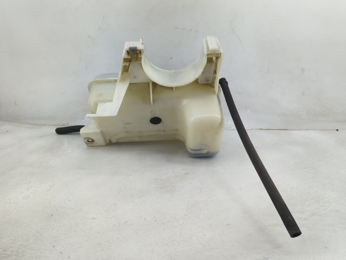 2002 Trailblazer Radiator Coolant Overflow Expansion Tank Bottle - Oemusedautoparts1.com