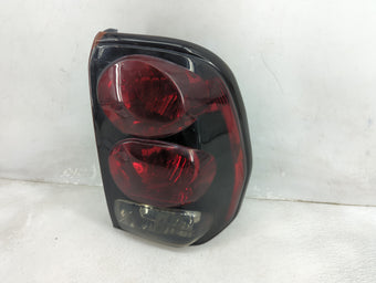 compare product 2002-2009 Chevrolet Trailblazer Tail Light Assembly Passenger Right OEM P/N:15097514 Fits OEM Used Auto Parts