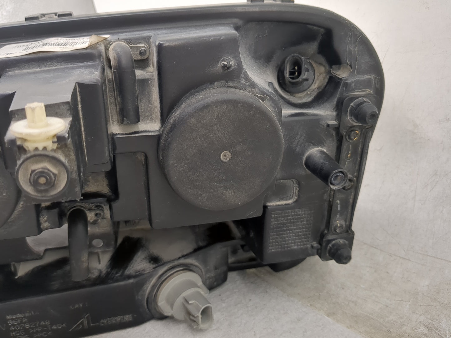 2002 Chevrolet Trailblazer Passenger Right Oem Head Light Headlight Lamp 1459044 - Oemusedautoparts1.com