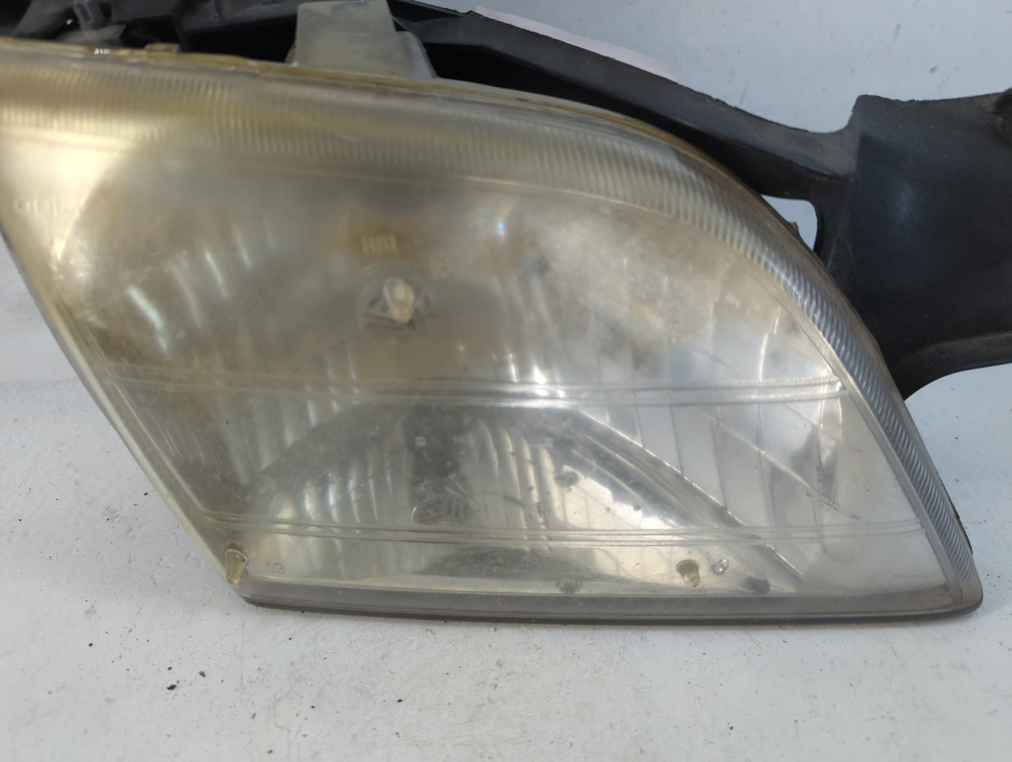 1997-2005 Chevrolet Venture Passenger Right Oem Head Light Headlight Lamp - Oemusedautoparts1.com
