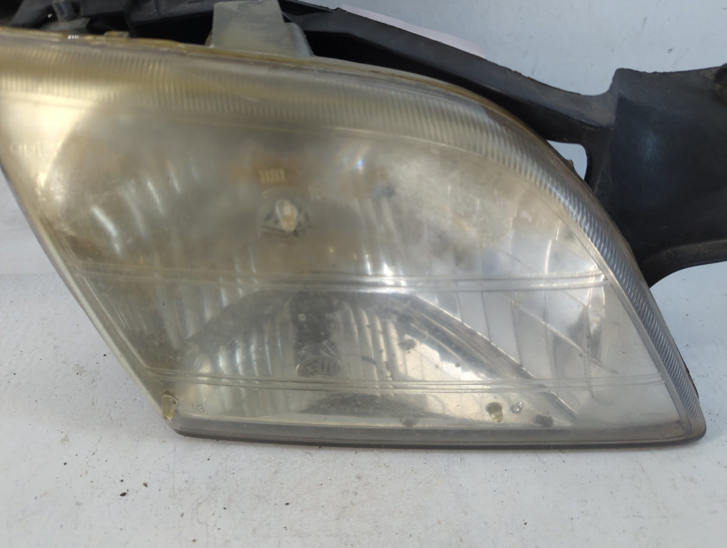 1997-2005 Chevrolet Venture Passenger Right Oem Head Light Headlight Lamp - Oemusedautoparts1.com