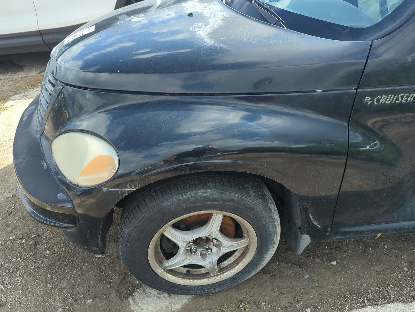 2001-2005 Chrysler Pt Cruiser Driver Fender - Oemusedautoparts1.com