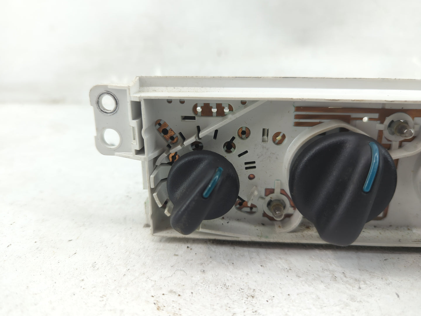 2001-2005 Chrysler Pt Cruiser Climate Control Module Temperature AC/Heater Replacement Fits Fits 2000 2001 2002 2003 2004 20
