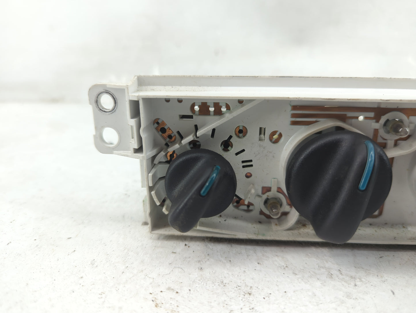 2001-2005 Chrysler Pt Cruiser Climate Control Module Temperature AC/Heater Replacement Fits Fits 2000 2001 2002 2003 2004 20