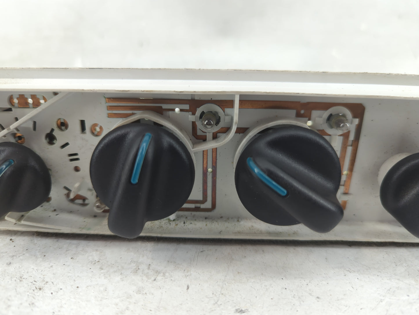 2001-2005 Chrysler Pt Cruiser Climate Control Module Temperature AC/Heater Replacement Fits Fits 2000 2001 2002 2003 2004 20