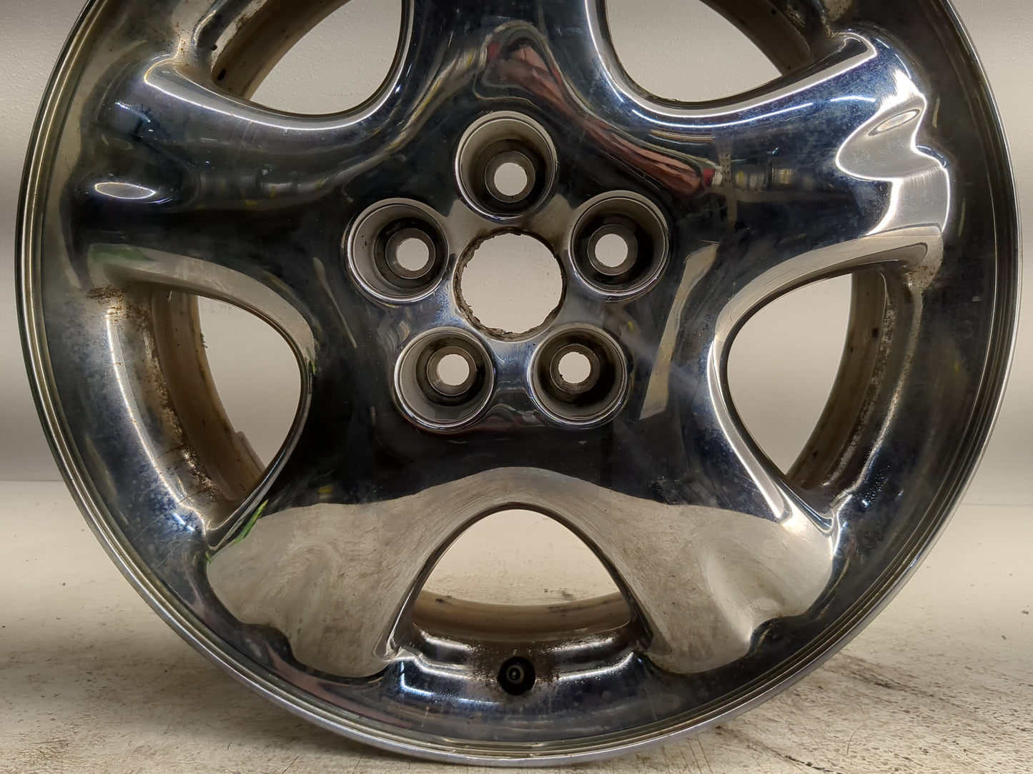 2001-2005 Chrysler Pt Cruiser Oem Wheel Rim 1239419 - Oemusedautoparts1.com