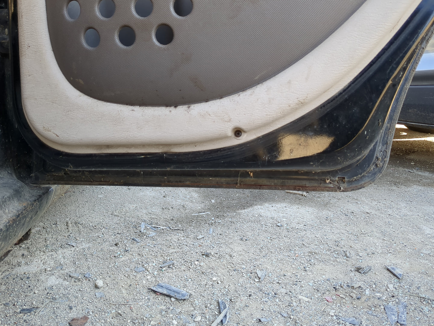 2001-2003 Chrysler Pt Cruiser Passenger Rear Door Oem - Oemusedautoparts1.com