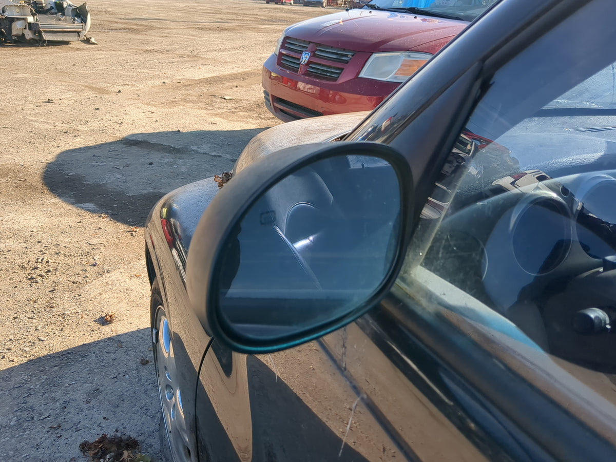 2001-2004 Chrysler Pt Cruiser Driver Side View Mirror - Left Door Mirror OEM Used - Oemusedautoparts1.com
