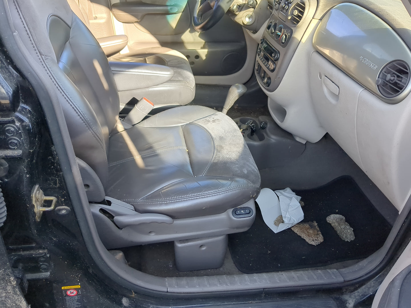 2002-2005 Chrysler Pt Cruiser Passenger Front Seat Oem - Oemusedautoparts1.com