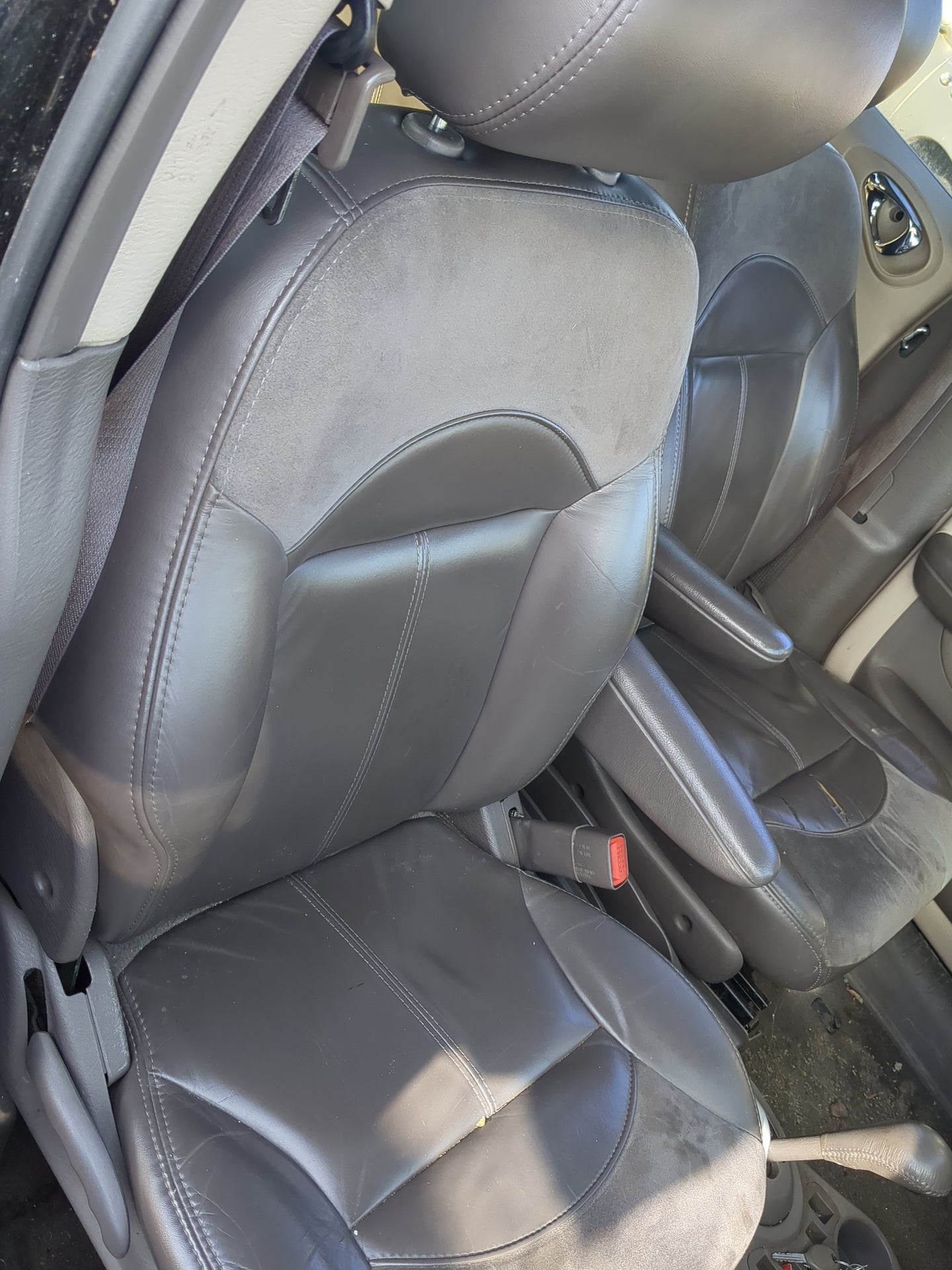 2002-2005 Chrysler Pt Cruiser Passenger Front Seat Oem - Oemusedautoparts1.com