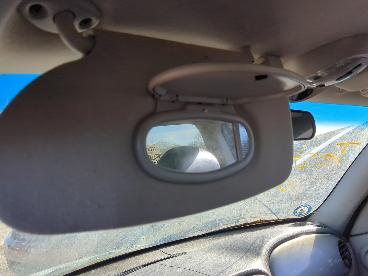 2002 Chrysler Pt Cruiser Sun Visor Shade Replacement Driver Left Mirror Fits OEM Used Auto Parts - Oemusedautoparts1.com