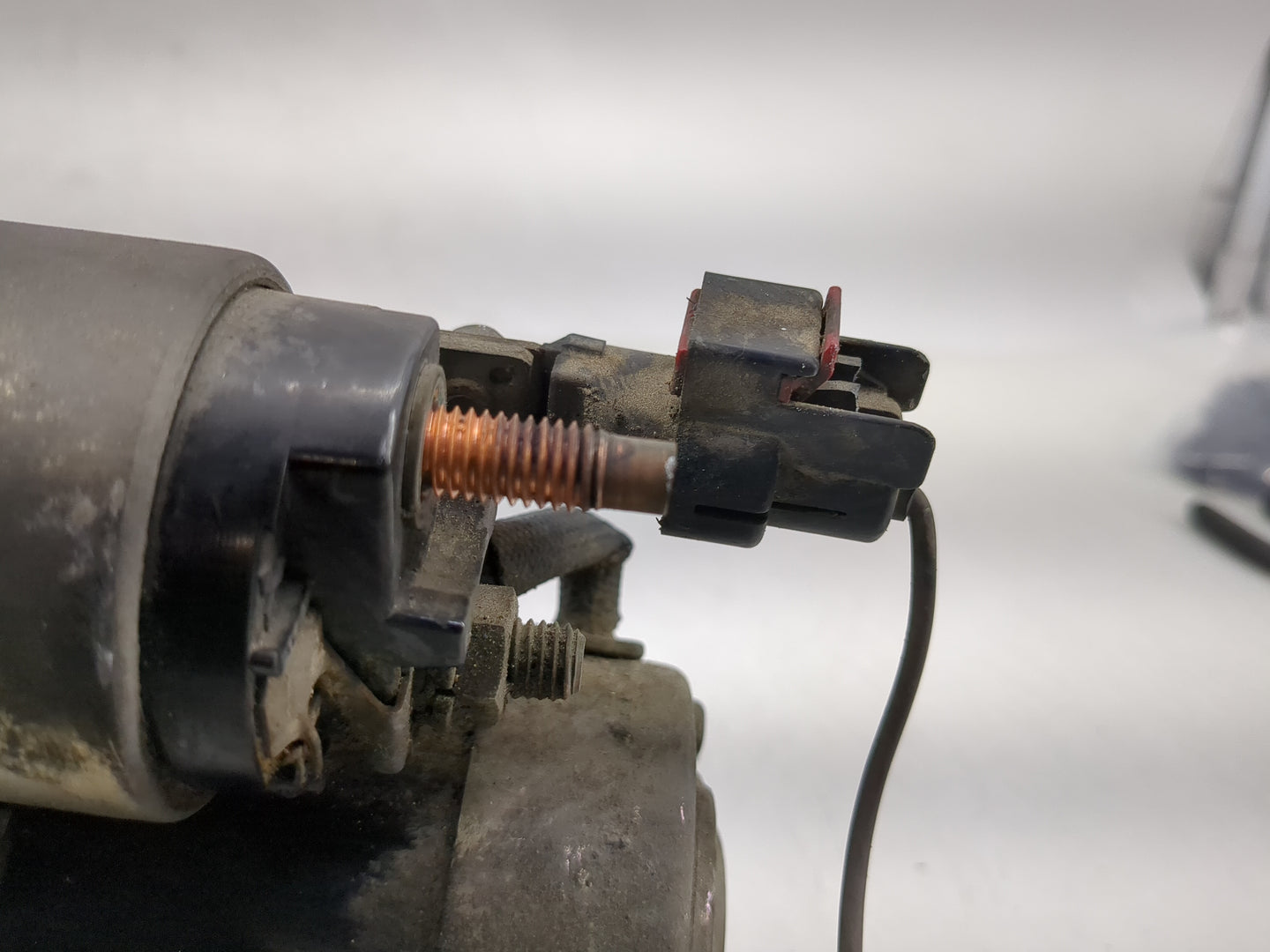 2001-2002 Chrysler Pt Cruiser Car Starter Motor Solenoid OEM Fits Fits 2001 2002 OEM Used Auto Parts - Oemusedautoparts1.com