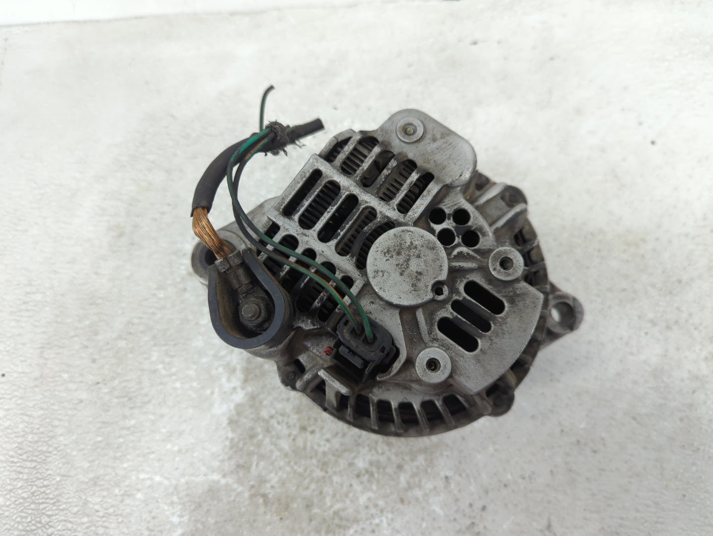 2001-2002 Chrysler Pt Cruiser Alternator Replacement Generator Charging Assembly Engine OEM P/N:5033177AB Fits Fits 2001 200