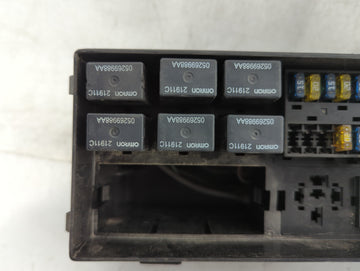 2001-2002 Chrysler Pt Cruiser Fusebox Fuse Box Panel Relay Module P/N:4794741AD Fits Fits 2001 2002 OEM Used Auto Parts