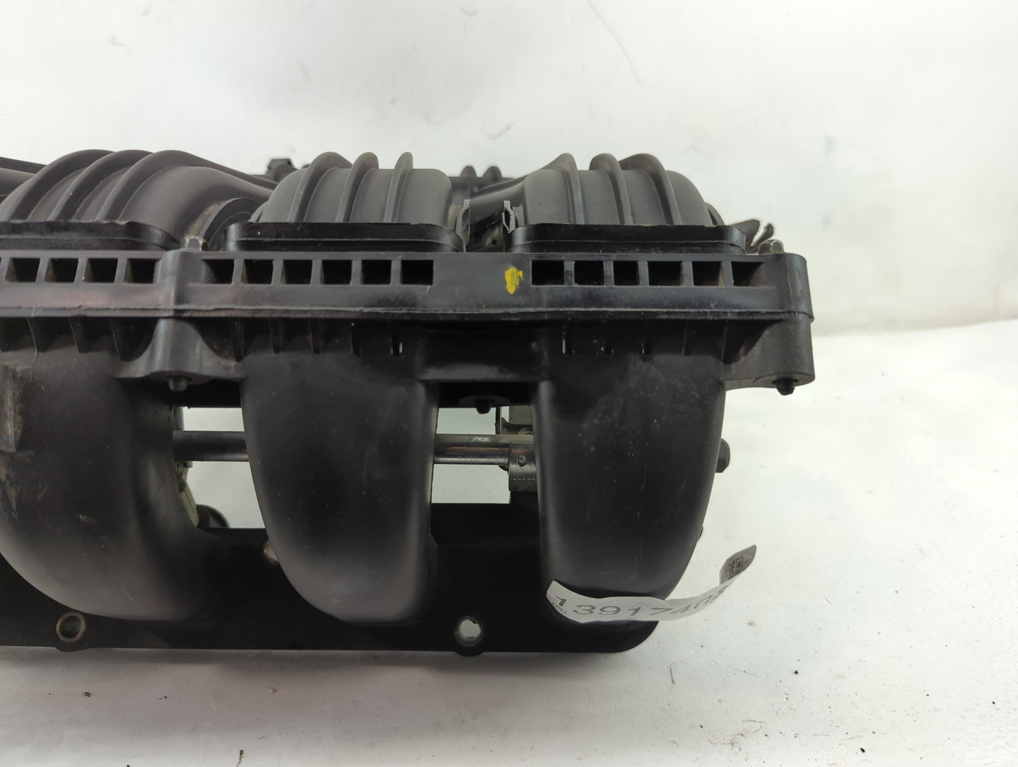 2002 Chrysler Pt Cruiser Air Intake Manifold P/N:04777866AE Fits OEM Used Auto Parts - Oemusedautoparts1.com