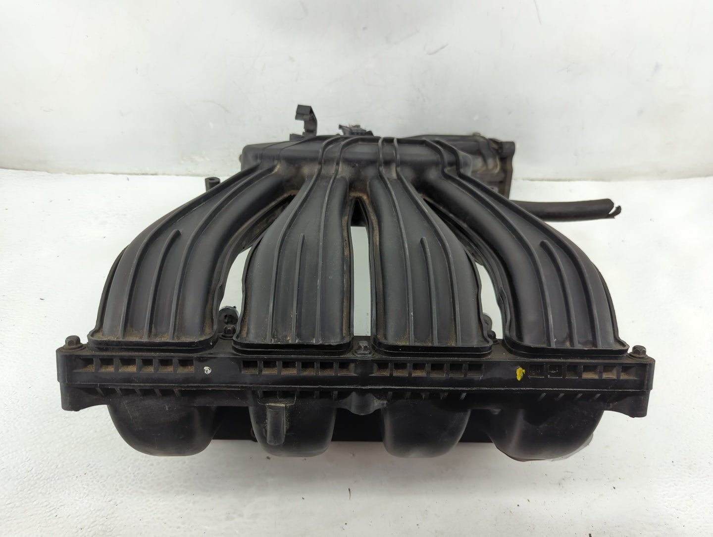 2002 Chrysler Pt Cruiser Air Intake Manifold P/N:04777866AE Fits OEM Used Auto Parts - Oemusedautoparts1.com