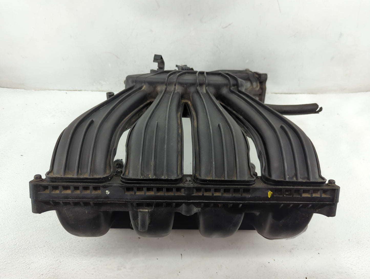 2002 Chrysler Pt Cruiser Air Intake Manifold P/N:04777866AE Fits OEM Used Auto Parts - Oemusedautoparts1.com