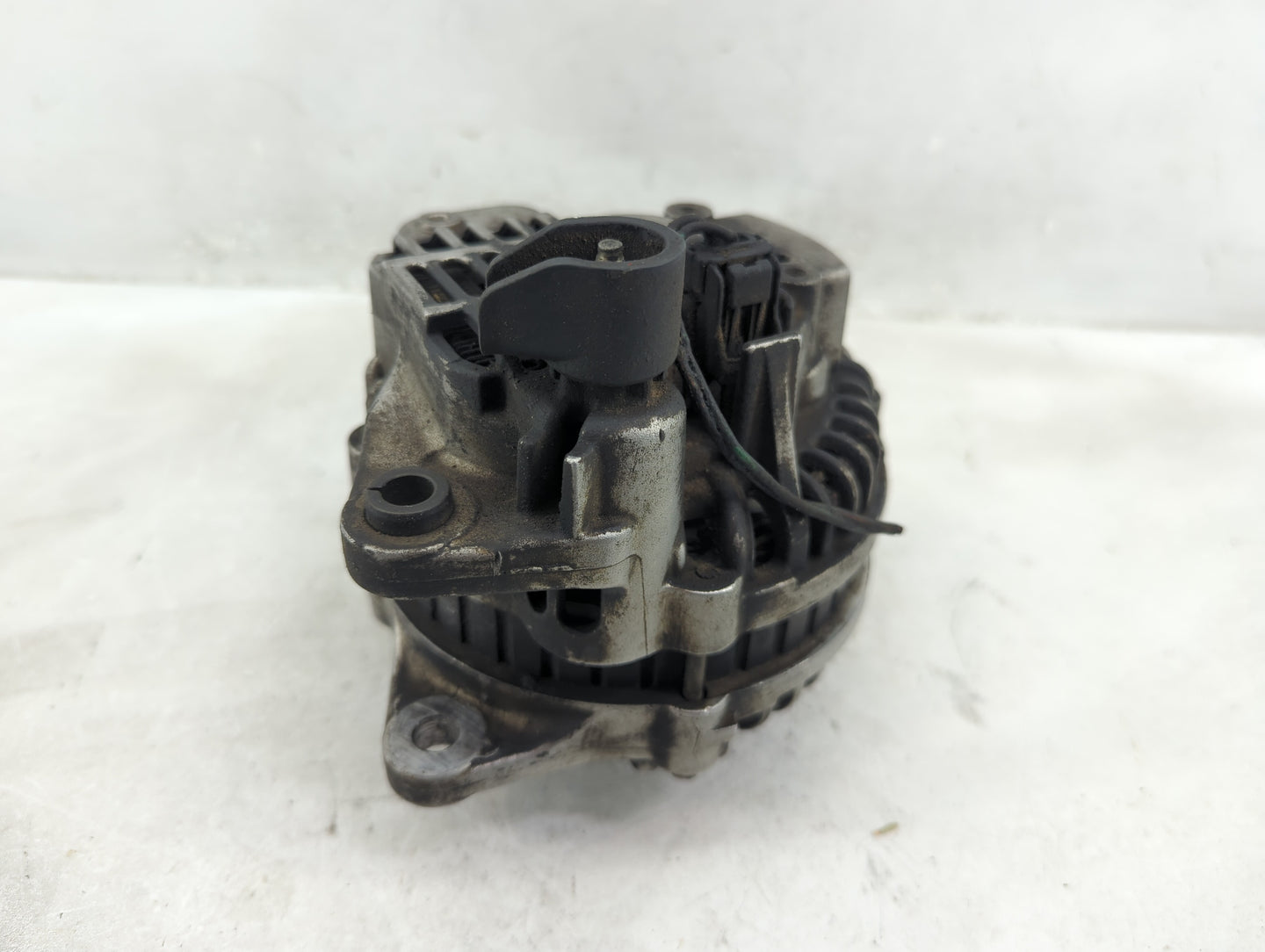 2001-2002 Chrysler Pt Cruiser Alternator Replacement Generator Charging Assembly Engine OEM P/N:5033177AB Fits Fits 2001 200